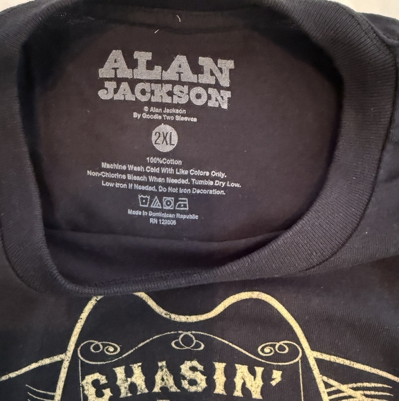 ALAN JACKSON Black and Gold Graphic Tee 2XL 0016 - Picture 2 of 2